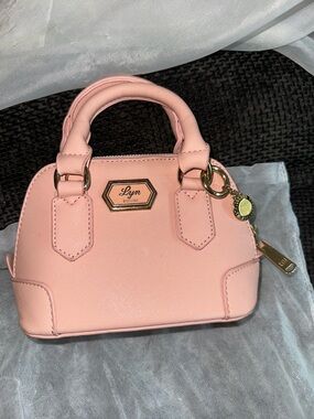 Handbag new never worn Pink purse